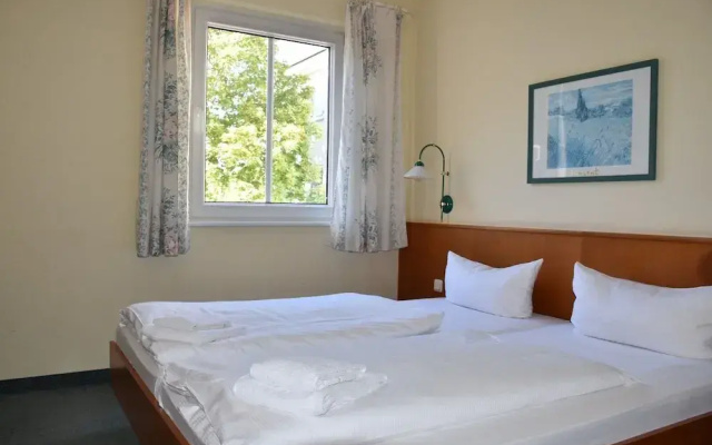 ARC Hotel
