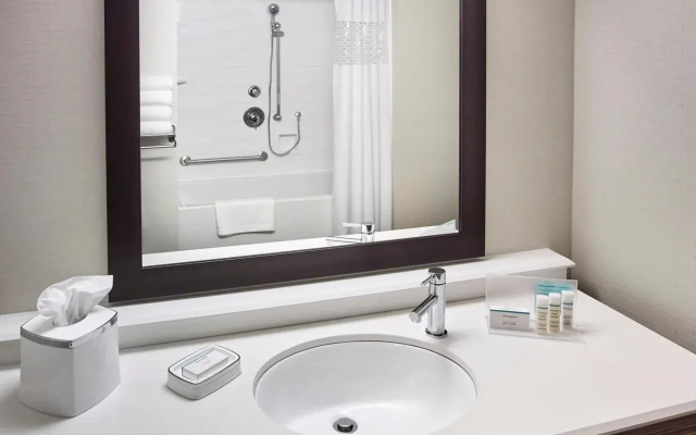 Hampton Inn by Hilton Sarnia/Point Edward