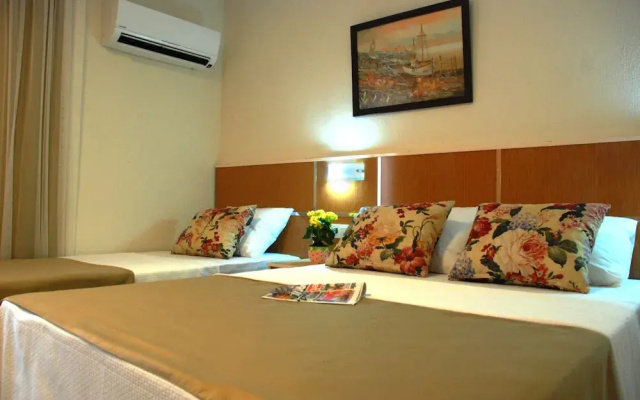 Palm Beach Hotel