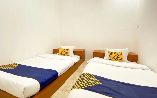 SPOT ON 2051 Sho Family Homestay & Resto