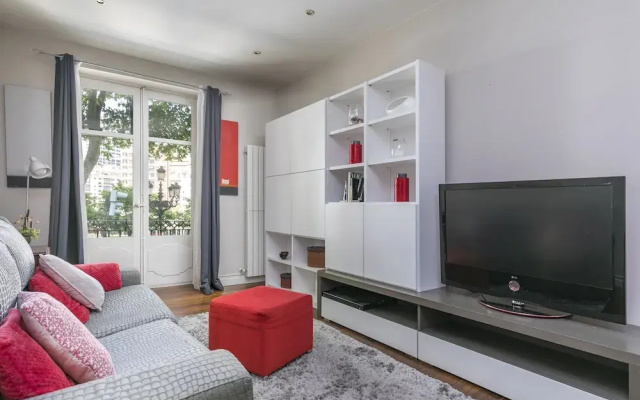 Paseo Arenal by Forever Rentals