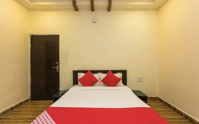 OYO 23471 Hotel Hilton Tower