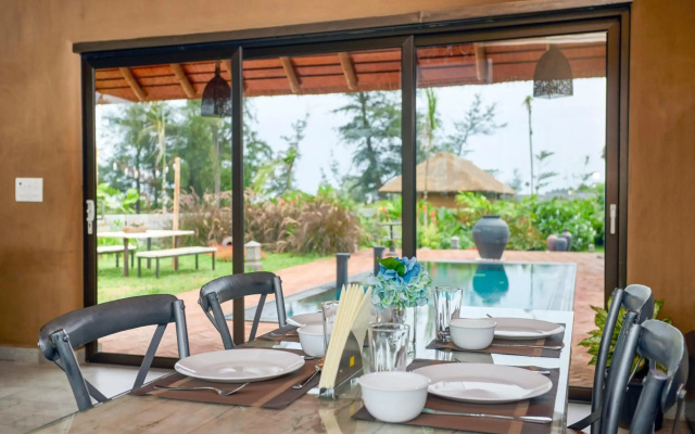 Ivy Villa