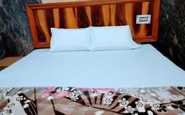Sharda Hotel