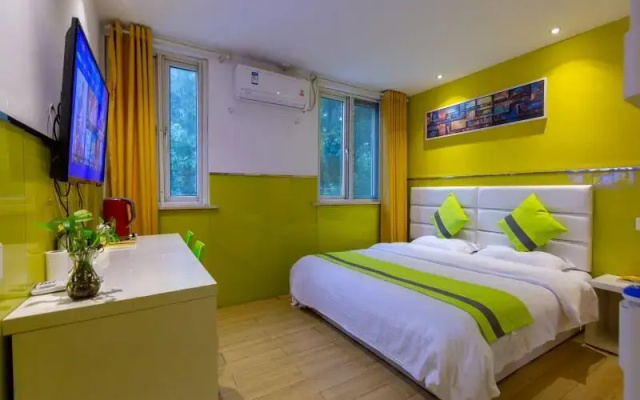 Отель Shell Nanjing Jiangning District Baijia Lake West Tianyuan Road Metro Station Hotel