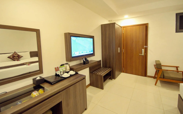 Aries Hotel