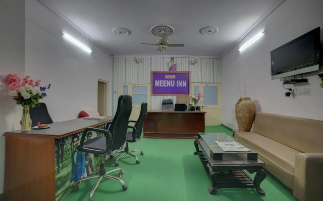 OYO 28453 Meenu Inn
