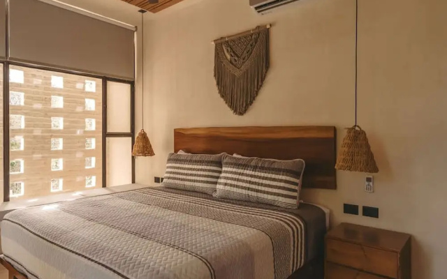 Boutique Condo w Private Pool in La Veleta