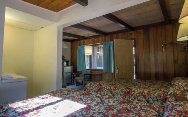 Mountain Pine Motel