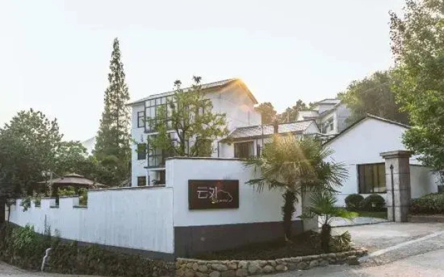 Yunwai Guesthouse