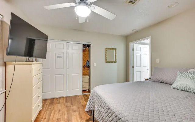 Dock & Beautiful Views! Spacious Bellows Lake Gem