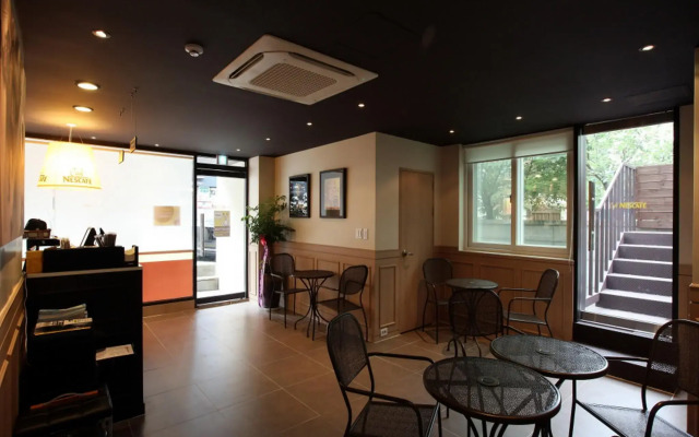 123 Hostel