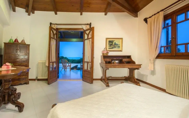 La Dolce Villa Luxury Villa