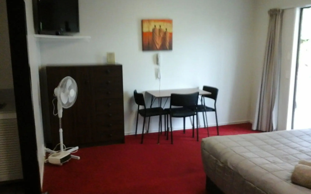 Carrington Motel