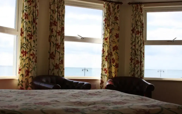 Sandown Hotel