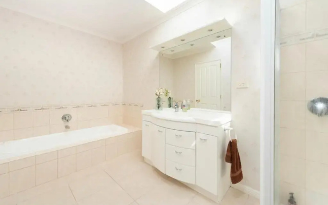 TAURANGA CITY CBD 5TH AVE Elegant Entire Home