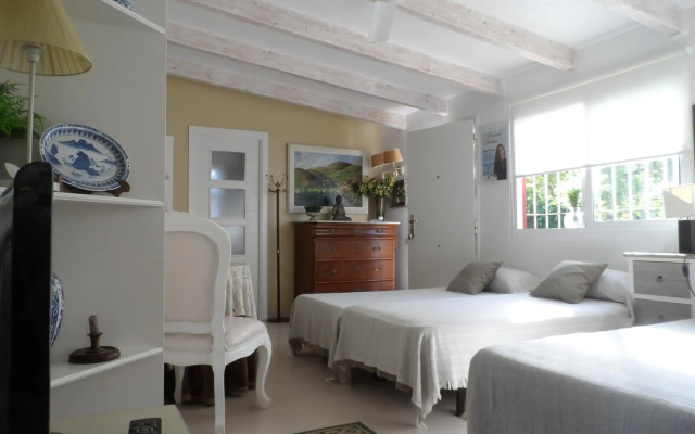 Casa con jardín frente Playa de Burriana