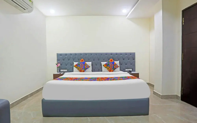 Fabhotel Rr Residency I