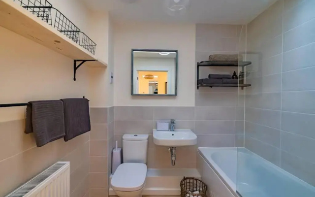 Number 27, Swanpool
