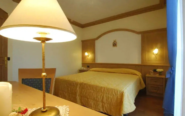 Lido Hotel & Apartments