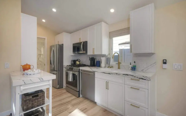 Monarch Cove - Unit C  For 4ppl