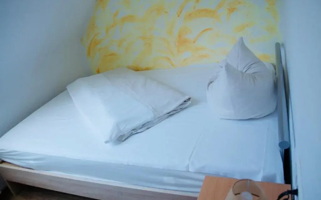 Hotel Discovery