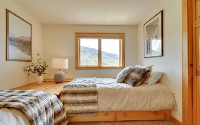 Luxury Vermont Vacation Rental: Private Hot Tub!
