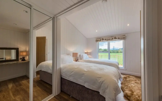 Scenic 2 Bedroom Karelia Lodge