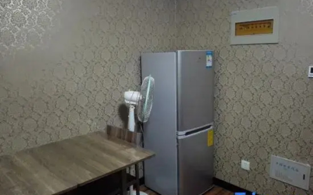 Yantai Hainabian Scenic Apartment