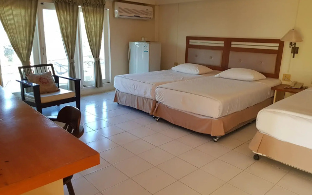 Casa Holiday Hotel