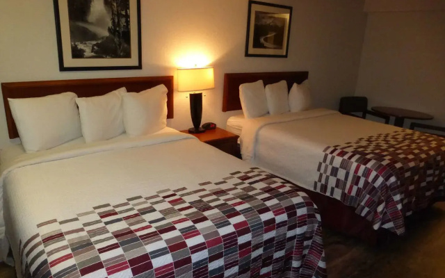 Ramada by Wyndham Medford Airport North