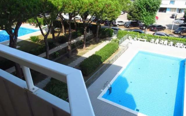 Cozy Flat With Shared Pool