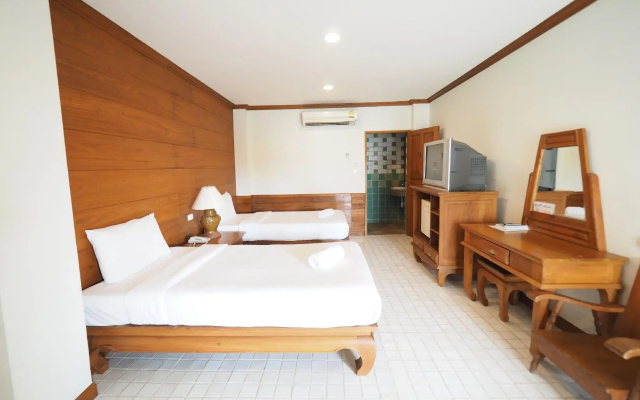 Fah Place Hotel
