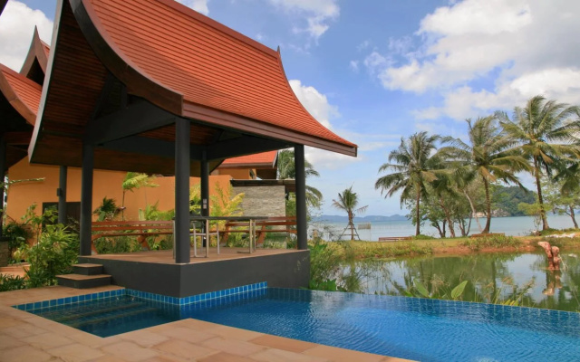 Tha Lane Bay Villas