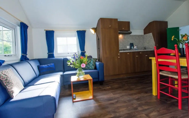Charming Lodge in Staphorst With Pool Access