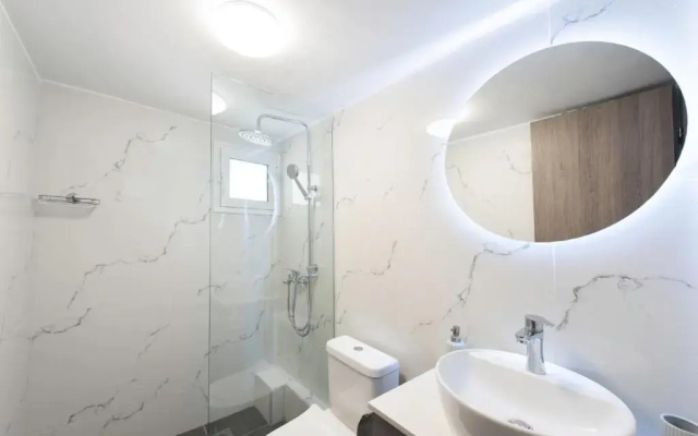 Matoula's House