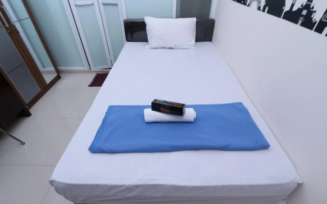Kamar Keluarga Tanah Abang