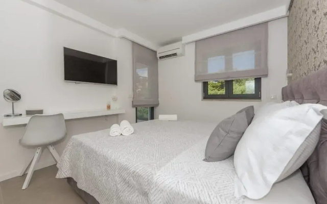 Villa VID