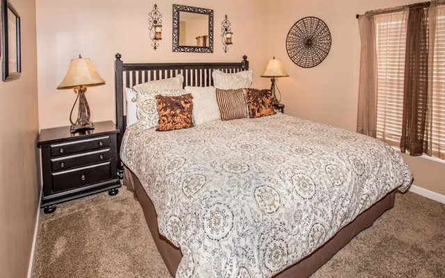 Cedar Lodge 404