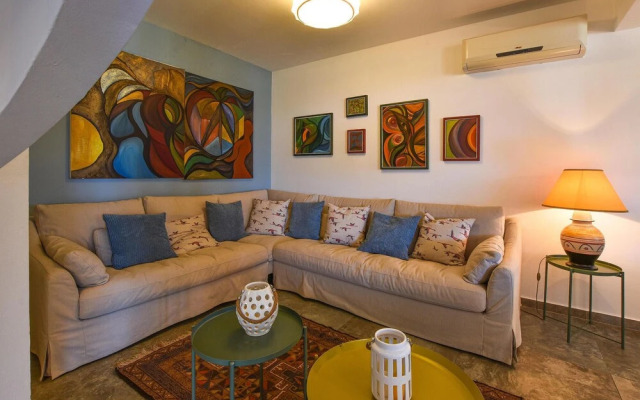Nice Home in Balestrate With 2 Bedrooms and Wifi