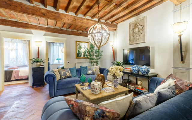Casa Kathy in Lucca With 2 Bedrooms and 1 Bathrooms
