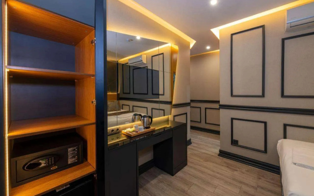 Confores Hotel