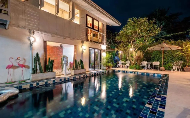 Hua Hin Paradise Family & Friends