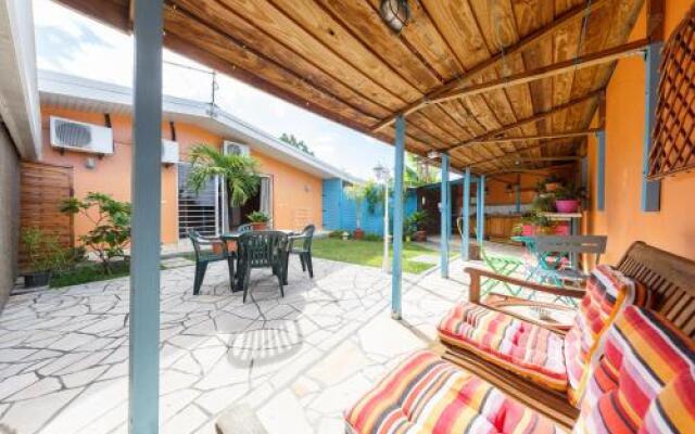 Отель Regina Suite Lodge вид на фасад