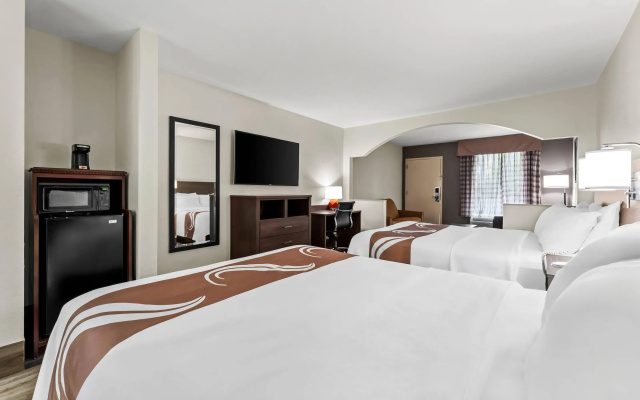 Quality Inn & Suites near Robins Air Force Base