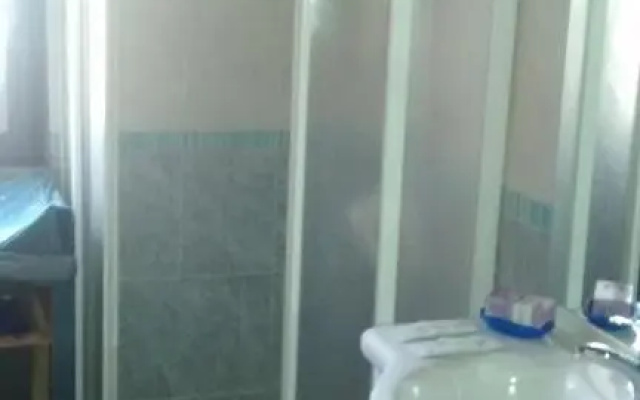 Click Center Apartment