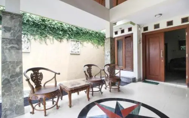 Guest House Giri Arta