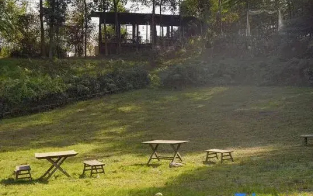 Luzhiqingcheng Wenquan Homestay
