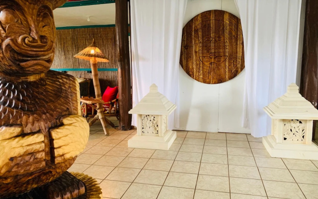 Wild Ginger Inn Hotel & Hostel