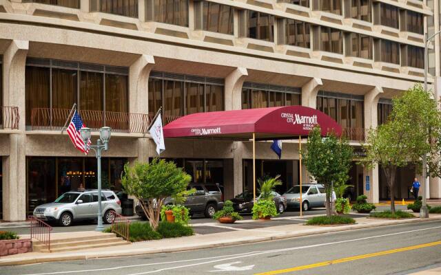 Отель Crystal City Marriott at Reagan National Airport США, Арлингтон - отзывы, цены и фото номеров - забронировать отель Crystal City Marriott at Reagan National Airport онлайн вид на фасад